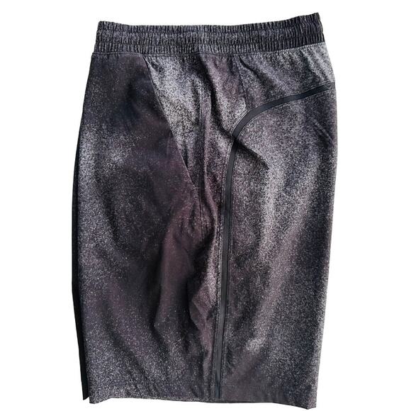 Lululemon Pace Breaker Out Of Mind Short Lined 9" Ocean Spray Ice Grey Black Med - Picture 3 of 6